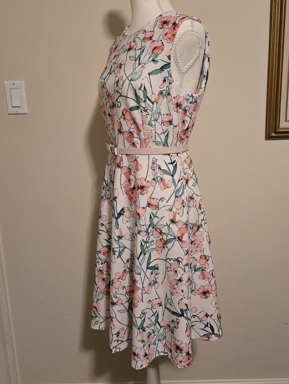 NWOT Tommy Hilfiger Sleeveless Pink Floral A-Line Dress with Belt, Size 6